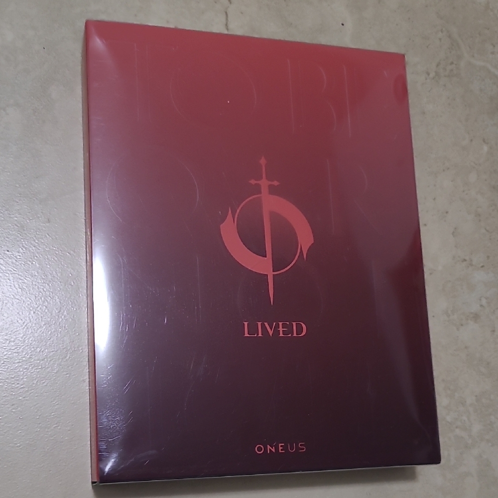 ONEUS LIVED Album
